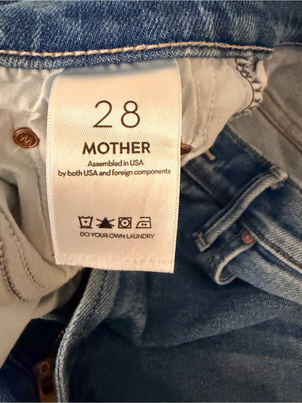 MOTHER Jeans | The Insider Crop Step Fray - Picture 7 of 7